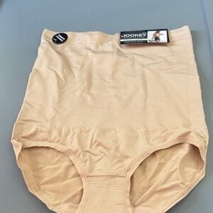 Jockey Seamless High-Waist Briefs in Beige